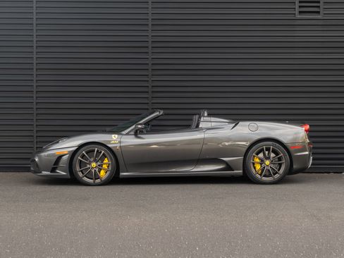 Used 2009 Ferrari F430 Scuderia RWD image 2