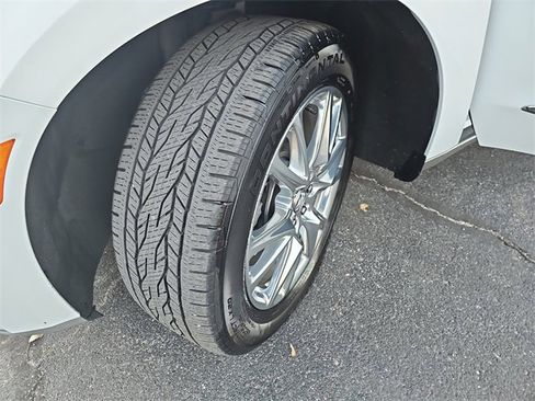 Certified 2023 Buick Enclave Essence w/ Experience Buick Package image 33