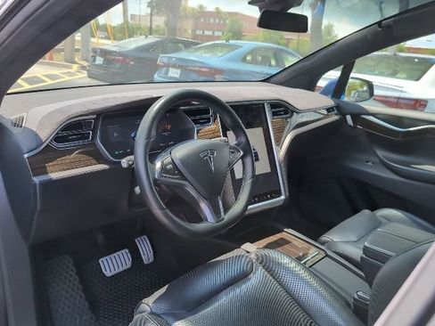 Used 2016 Tesla Model X Performance AWD/4WD image 8