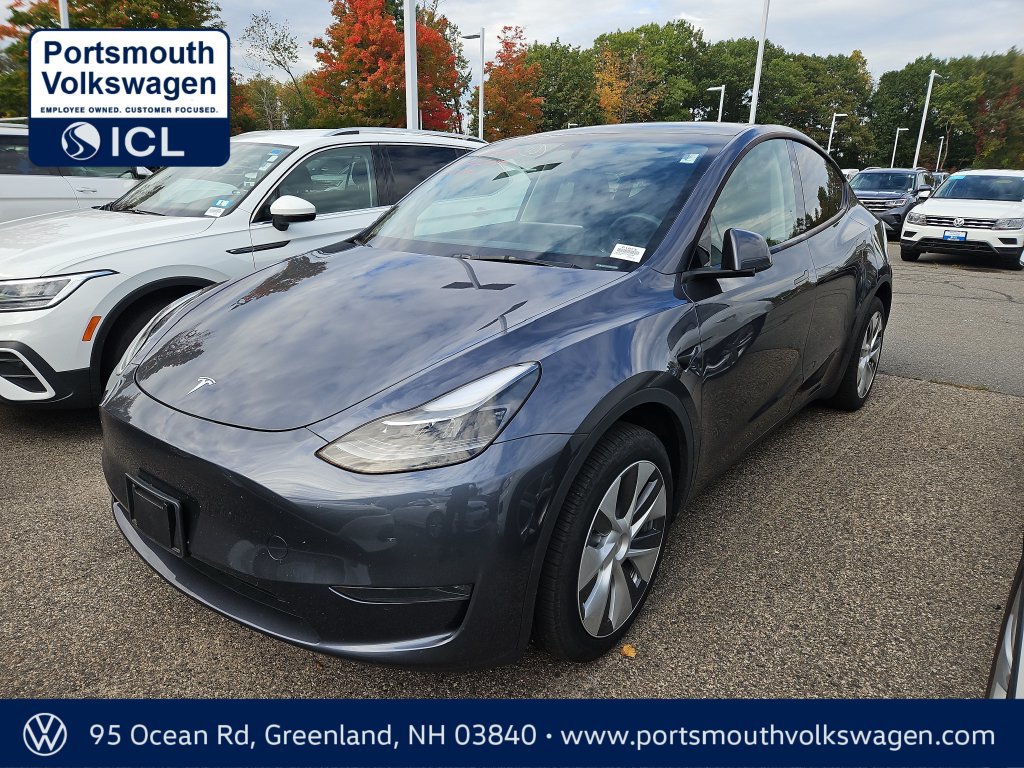 Used 2023 Tesla Model Y Long Range AWD/4WD image 1