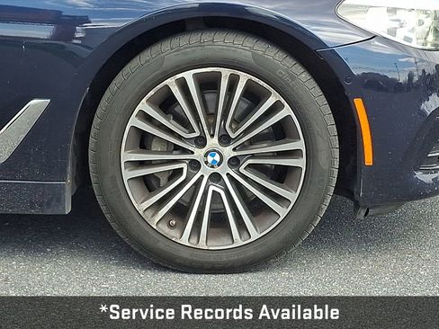 Used 2018 BMW 530i xDrive image 10