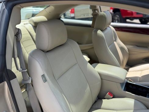 Used 2005 Toyota Solara SLE FWD image 44