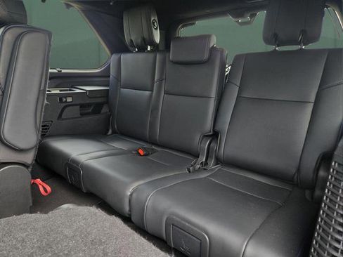 Used 2024 Toyota Sequoia Platinum image 9