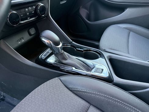 Used 2025 Buick Encore GX Preferred image 37