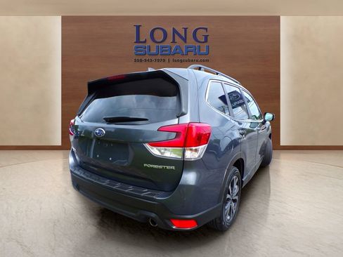 Used 2023 Subaru Forester Limited AWD/4WD image 9