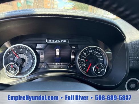 Used 2023 RAM 1500 Laramie AWD/4WD image 32