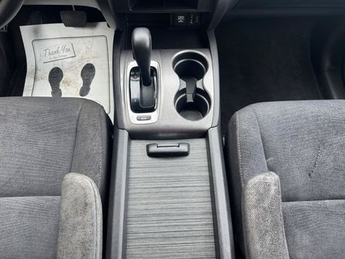 Used 2018 Honda Pilot EX image 15