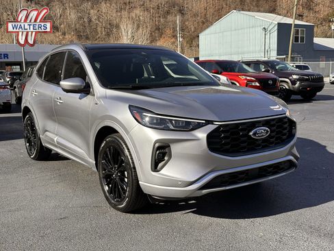 Used 2024 Ford Escape ST-Line Elite w/ Premium Technology Package image 1