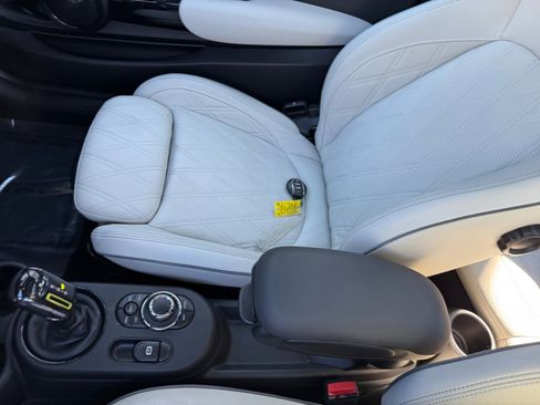 Used 2022 MINI Cooper SE image 14