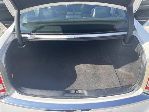 Used 2011 Chrysler 300 Limited RWD image 7