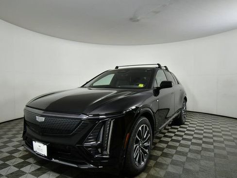 New 2025 Cadillac Lyriq Sport w/ LPO, Floor Liner Package image 18