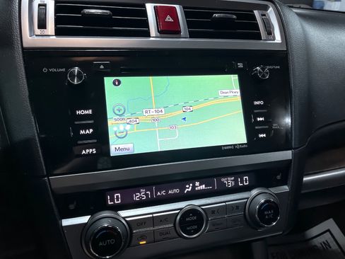 Used 2017 Subaru Outback 2.5i Limited image 39