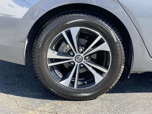 Used 2023 Nissan Sentra SV FWD image 9