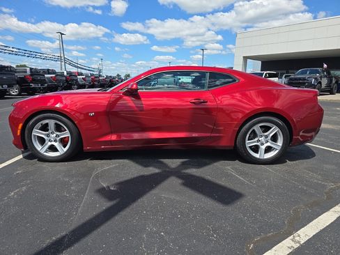 Used 2016 Chevrolet Camaro LT RWD image 7