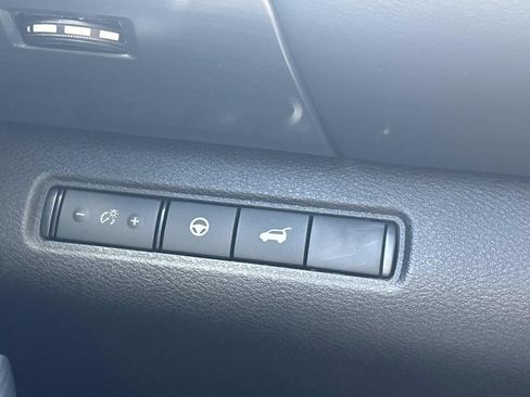 New 2026 Nissan Pathfinder SL w/ SL Premium Package (P04) AWD/4WD image 29