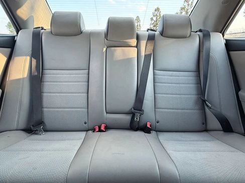 Used 2016 Toyota Camry SE image 22