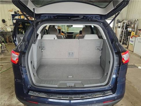 Used 2017 Chevrolet Traverse Premier image 17