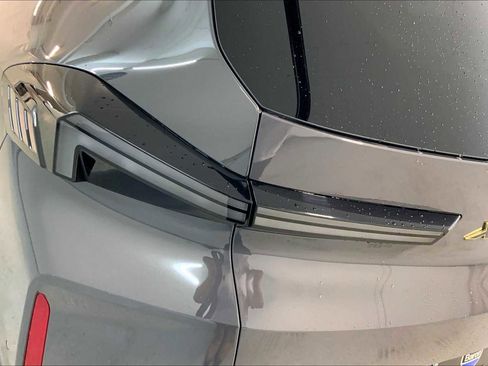 Used 2025 BMW XM image 28