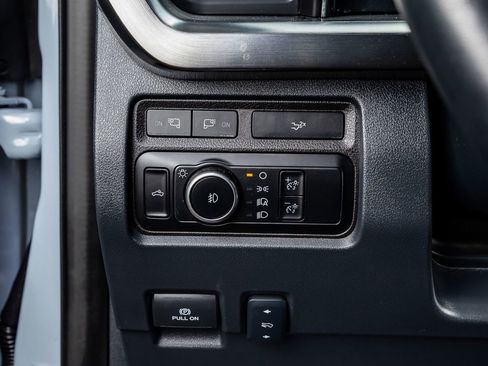 Used 2024 Ford F250 Lariat w/ Sport Appearance Package image 22