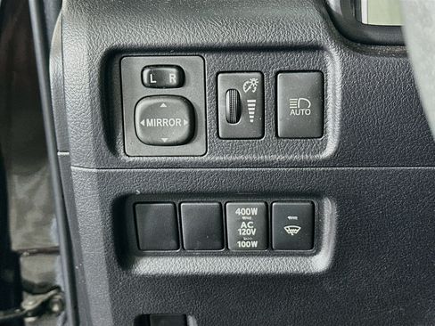 Used 2022 Toyota 4Runner Trail Special Edition AWD/4WD image 16