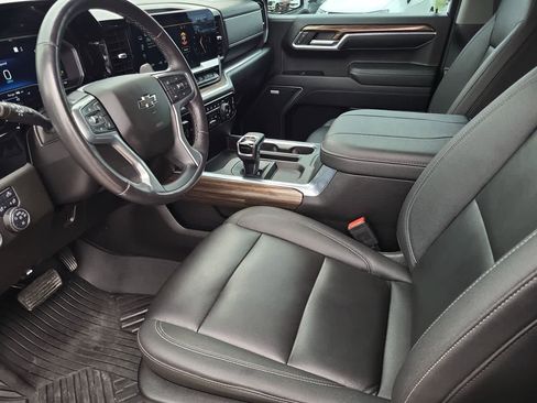 Used 2023 Chevrolet Silverado 1500 RST AWD/4WD image 10