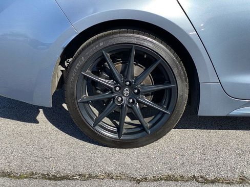 Used 2022 Toyota Corolla LE image 9