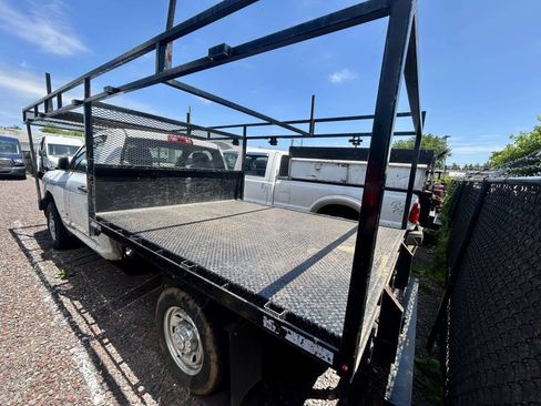 Used 2022 RAM 2500 Tradesman RWD image 4