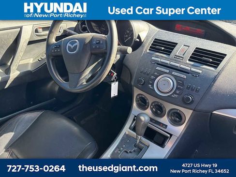 Used 2011 MAZDA MAZDA3 i Touring image 6