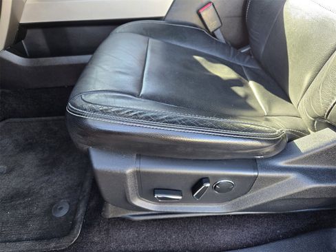 Used 2015 Ford F150 Lariat image 22