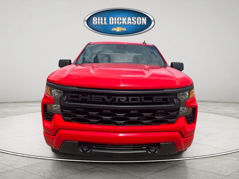 Used 2022 Chevrolet Silverado 1500 Custom RWD image 2