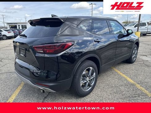 Certified 2025 Chevrolet Blazer LT AWD/4WD image 6