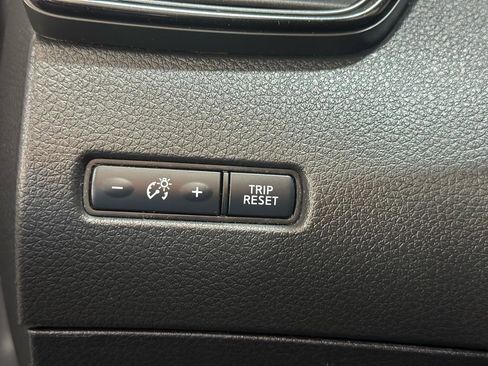 Used 2019 Nissan Rogue S w/ Special Edition Package image 29