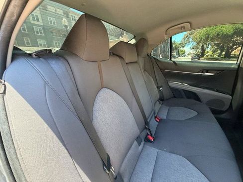 Used 2019 Toyota Camry LE w/ Carpet Mat Package FWD image 88