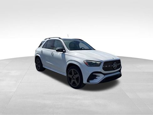 Used 2025 Mercedes-Benz GLE 350 4MATIC image 3