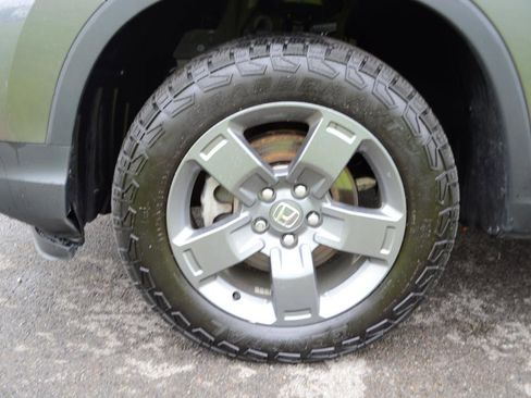 Used 2025 Honda Ridgeline TrailSport image 9