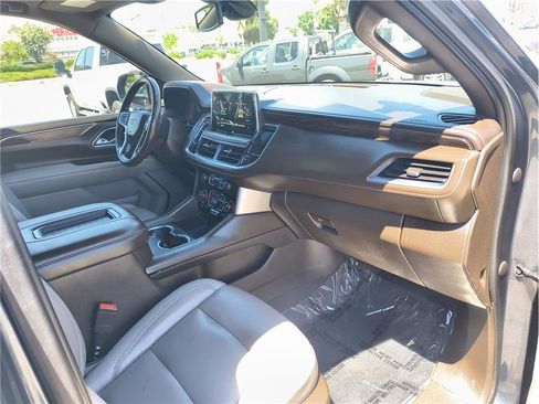 Used 2021 Chevrolet Tahoe LT w/ LT Signature Package AWD/4WD image 14