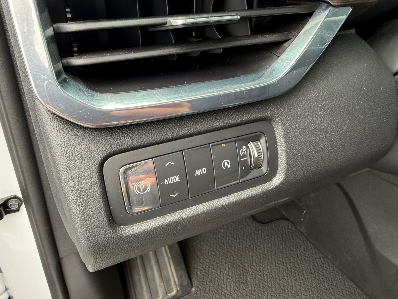 Used 2024 GMC Acadia Denali w/ Super Cruise Package AWD/4WD image 25