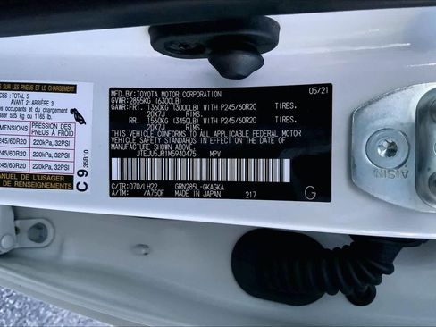 Used 2021 Toyota 4Runner Nightshade image 31