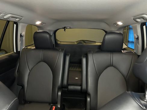 Used 2024 Toyota Grand Highlander AWD image 17
