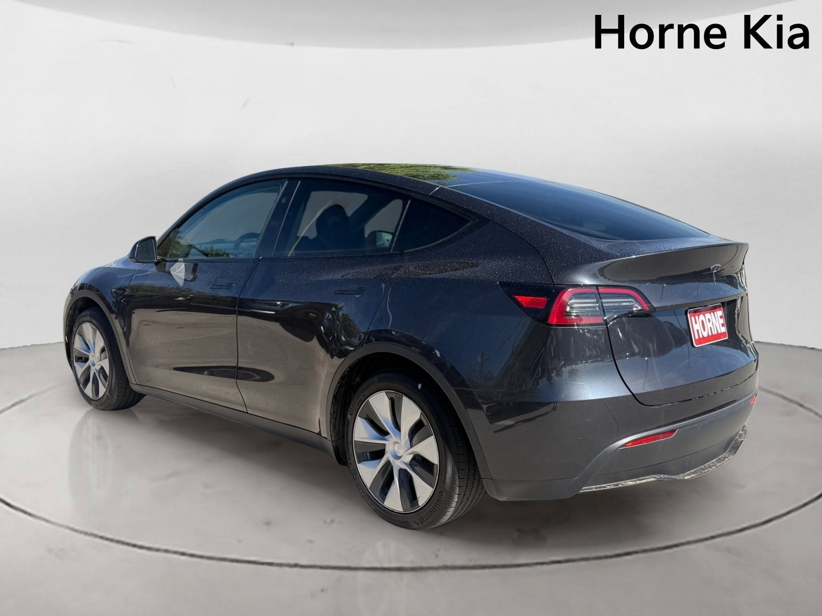 Used 2024 Tesla Model Y 2WD image 5