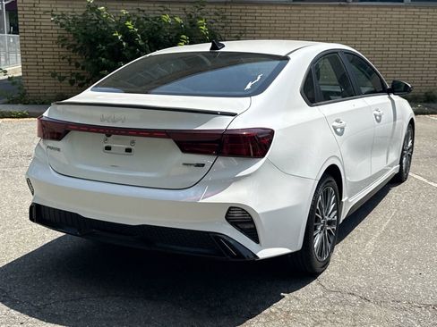 Used 2022 Kia Forte GT-Line w/ GT-Line Premium Package FWD image 4