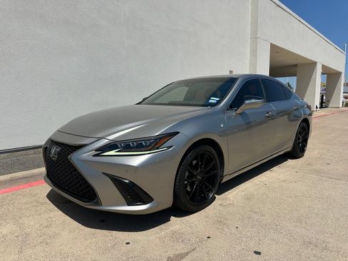 Used 2020 Lexus ES 350 F Sport w/ Accessory Package 2 FWD image 3