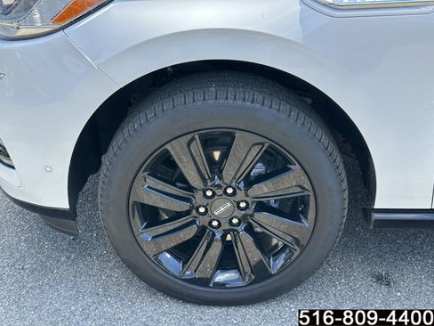 Used 2024 Lincoln Navigator Reserve AWD/4WD image 11
