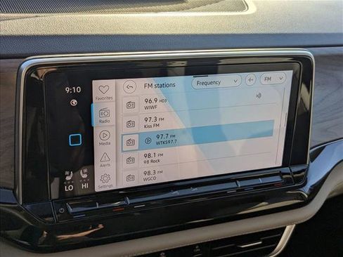 New 2026 Volkswagen Atlas SE FWD image 11