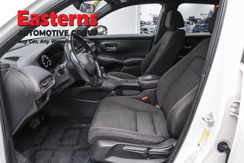 Used 2023 Honda HR-V Sport image 14