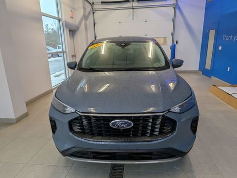 Used 2023 Ford Escape Active w/ Tech Pack #2 image 2