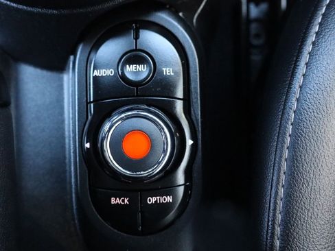 Used 2017 MINI Cooper 2-Door Hardtop image 17