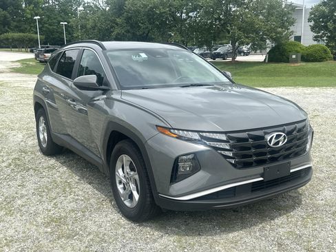 Used 2024 Hyundai Tucson SEL FWD image 3
