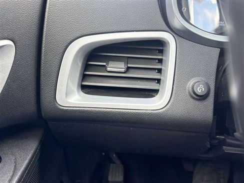 Used 2017 Chevrolet Equinox LT w/ Convenience Package FWD image 16