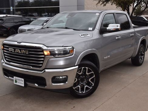 Used 2025 RAM 1500 Laramie image 41